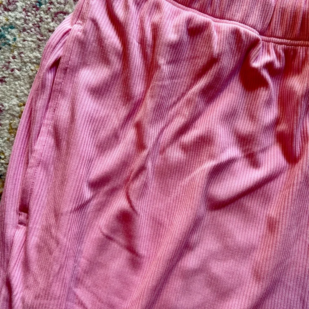 🌸🩷🌸SKIMS BUBBLEGUM Soft Lounge Ribbed Pants🌸🩷🌸 - Picture 4 of 11